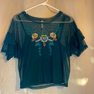 Beautiful flutter-sleeved top, almost brand new!